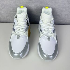 NWT Munich White Silver Lace-Up Low Top Click‎ Dama Sneakers Women's Size 8